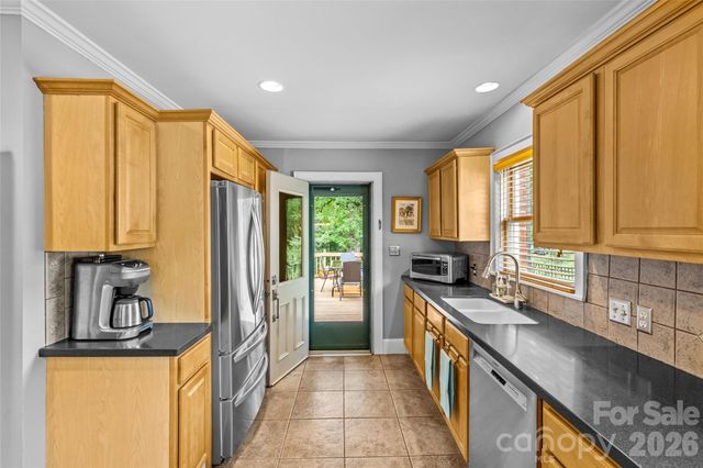 2005 Scott Avenue, Charlotte, NC 28203