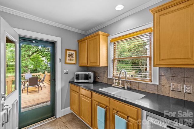 2005 Scott Avenue, Charlotte, NC 28203