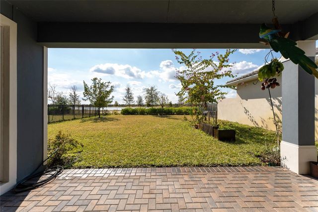 19552 Broad Shore Walk, Loxahatchee, FL 33470