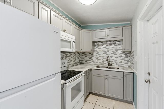 3356 LUCERNE TERRACE, Port Charlotte, FL 33952