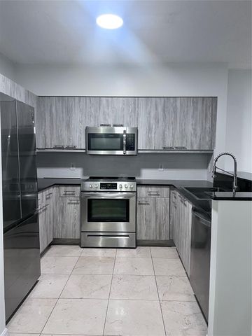 5091 NW 7th St 115, Miami, FL 33126