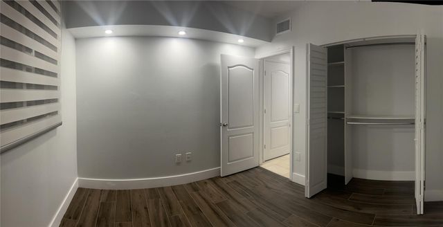 5091 NW 7th St 115, Miami, FL 33126