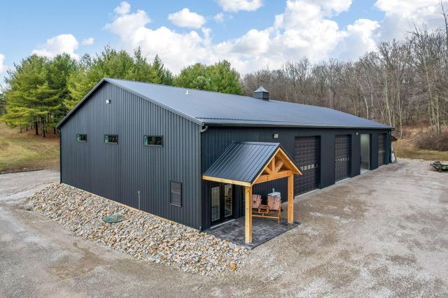 9273 Mulberry Road, Mount Perry, OH 43760