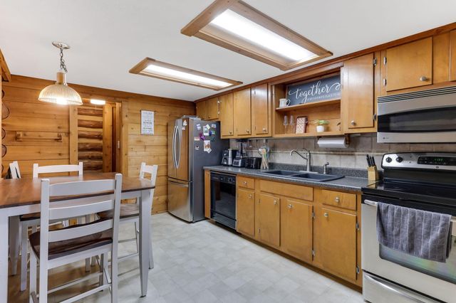 9273 Mulberry Road, Mount Perry, OH 43760