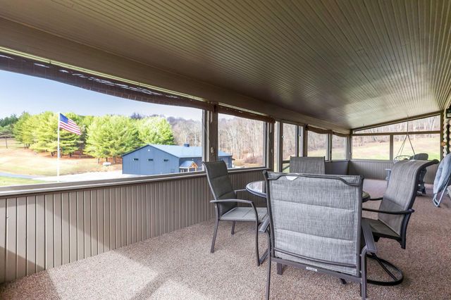 9273 Mulberry Road, Mount Perry, OH 43760