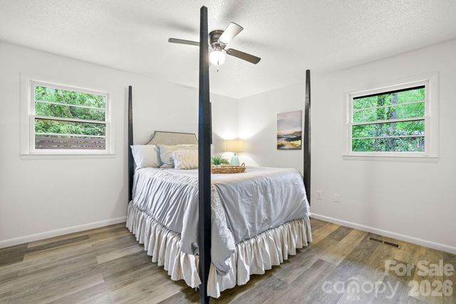 1 Virginia Lane, Cullowhee, NC 28734
