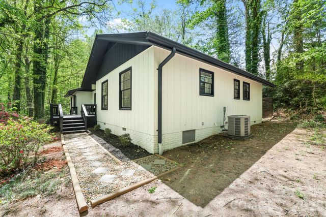 1 Virginia Lane, Cullowhee, NC 28734