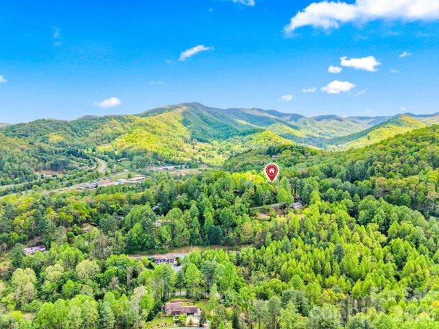 1 Virginia Lane, Cullowhee, NC 28734