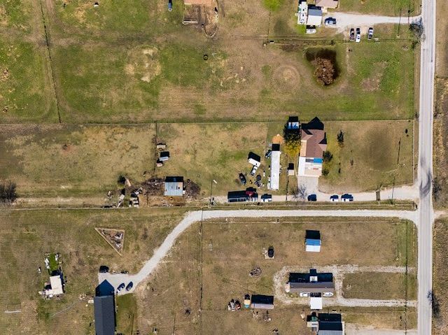 792 County Road 4213, Decatur, TX 76234