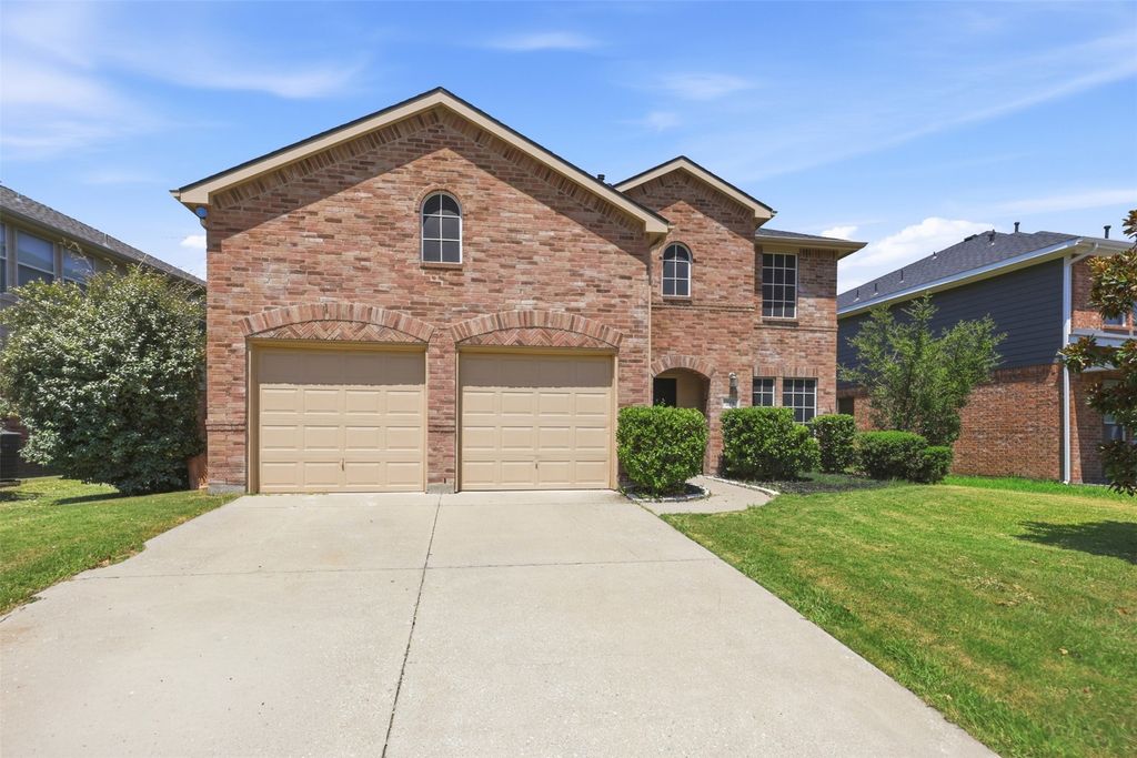 218 Mulberry Drive, Fate, TX 75087