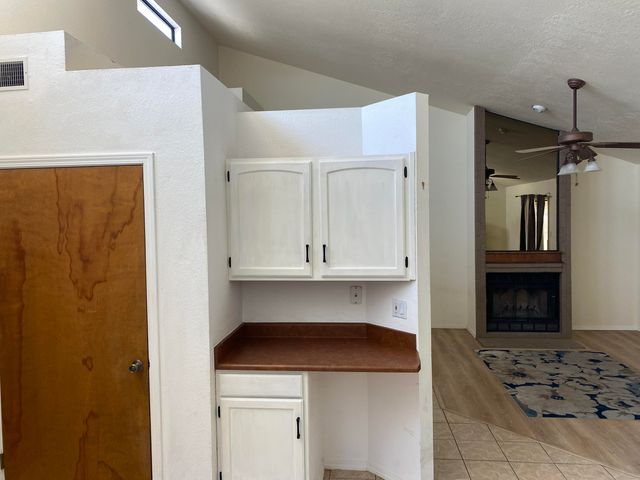 5305 Desert Sands Place Place NW, Albuquerque, NM 87120