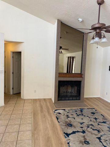 5305 Desert Sands Place Place NW, Albuquerque, NM 87120