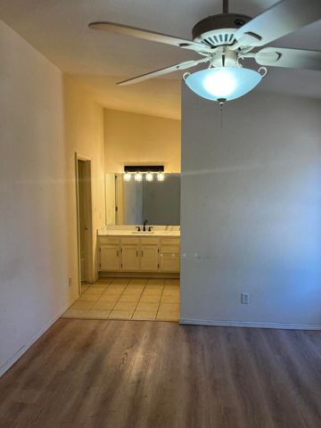 5305 Desert Sands Place Place NW, Albuquerque, NM 87120