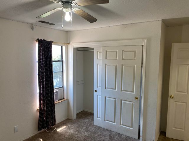 5305 Desert Sands Place Place NW, Albuquerque, NM 87120