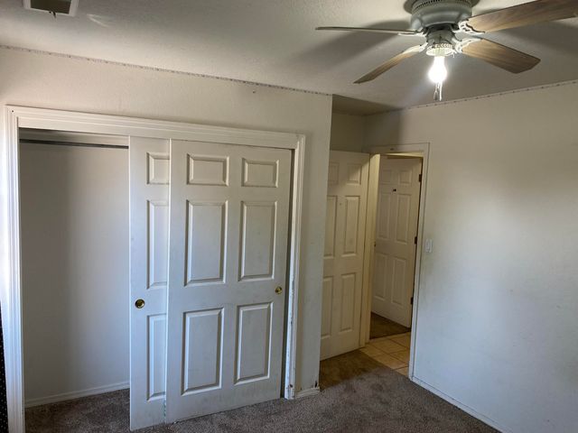 5305 Desert Sands Place Place NW, Albuquerque, NM 87120