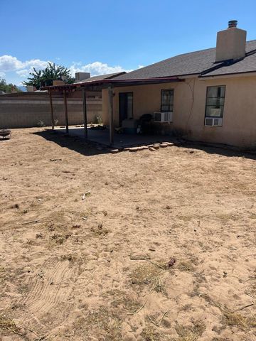 5305 Desert Sands Place Place NW, Albuquerque, NM 87120