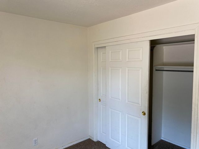 5305 Desert Sands Place Place NW, Albuquerque, NM 87120