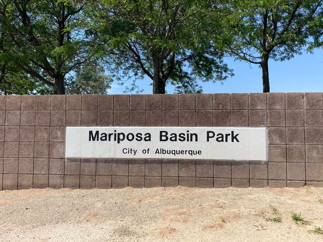 5305 Desert Sands Place Place NW, Albuquerque, NM 87120