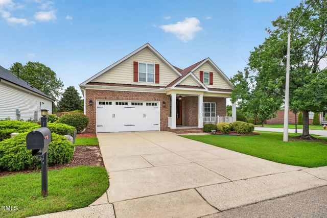 1206 Crystal Water Drive, Fuquay Varina, NC 27526
