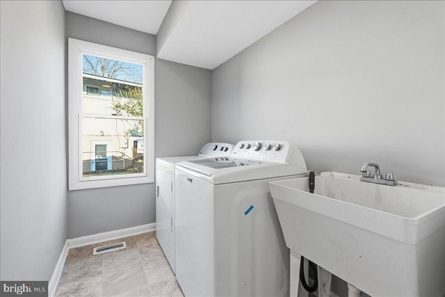 11123 BYRD DR, Fairfax, VA 22030