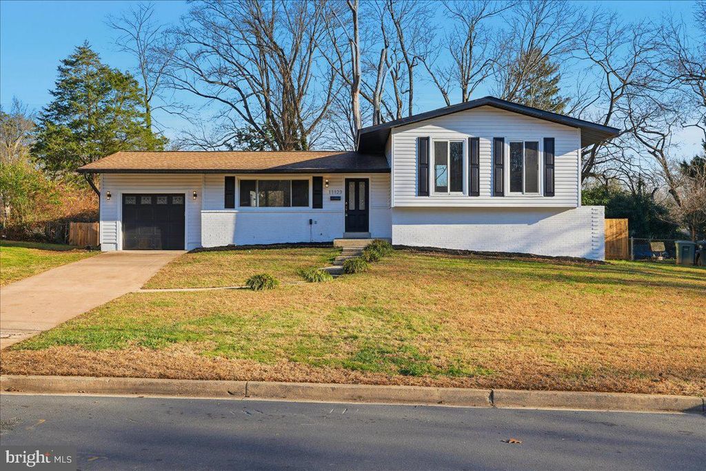 11123 BYRD DR, Fairfax, VA 22030