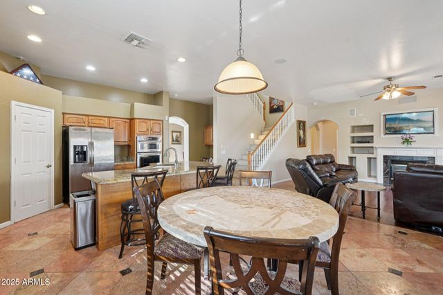 3469 E CABAZON Court, Gilbert, AZ 85297