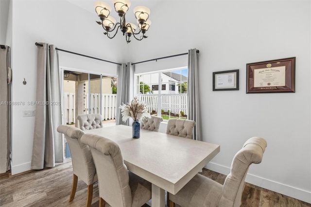 1315 Bayview Cir, Weston, FL 33326