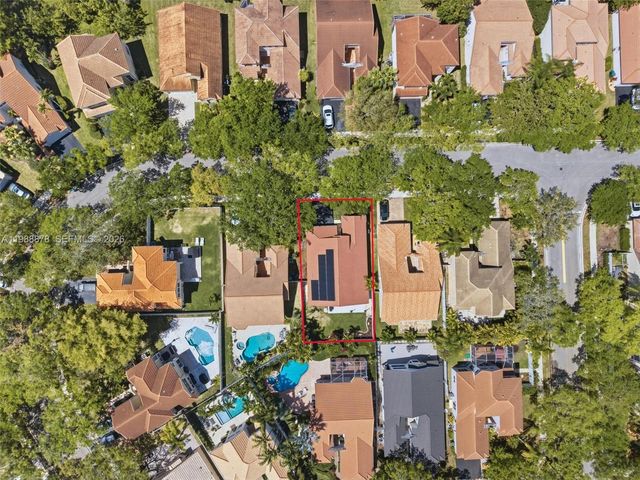 1315 Bayview Cir, Weston, FL 33326