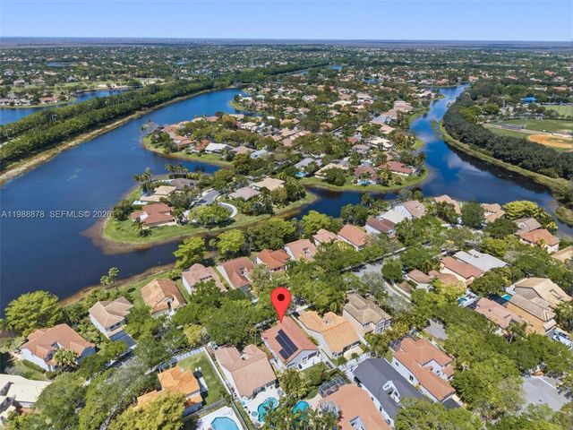1315 Bayview Cir, Weston, FL 33326