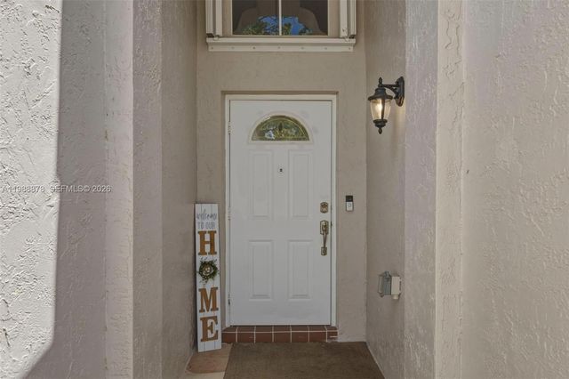 1315 Bayview Cir, Weston, FL 33326