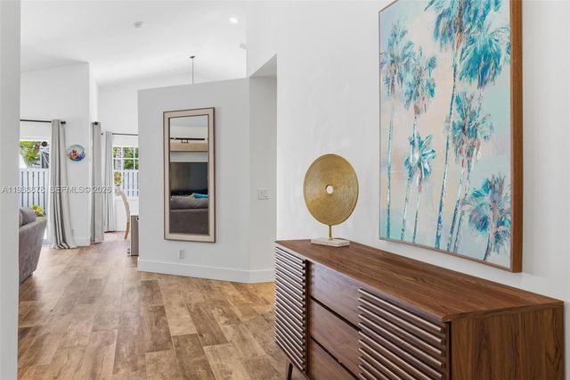 1315 Bayview Cir, Weston, FL 33326