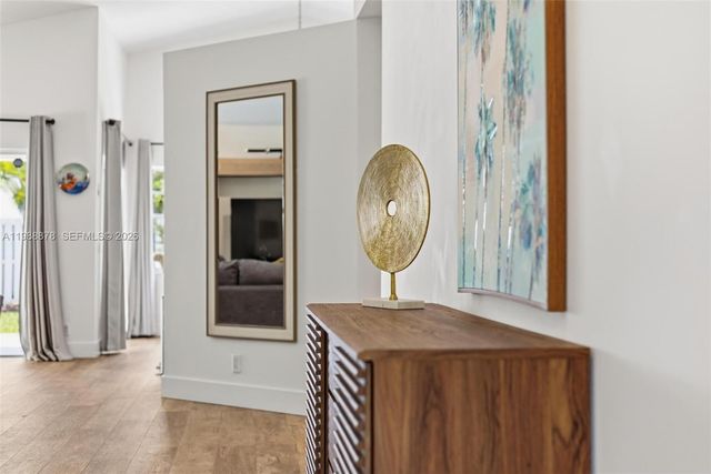 1315 Bayview Cir, Weston, FL 33326