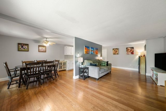 15 Foundry St A6, Easton, MA 02375