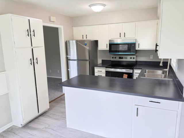 41 117th Avenue NE, Blaine, MN 55434
