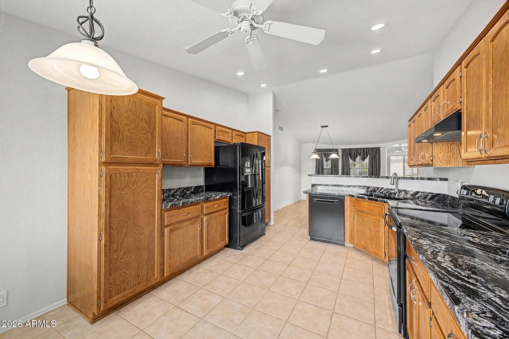 11332 E NAVARRO Avenue, Mesa, AZ 85209 — photo 4