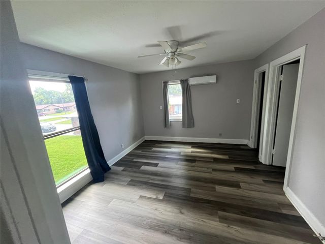 806 Meadow Lane, Wharton, TX 77488