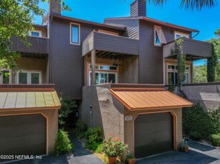 2058 BEACH Avenue, Atlantic Beach, FL 32233