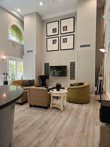 860 N ORANGE AVENUE 379, Orlando, FL 32801