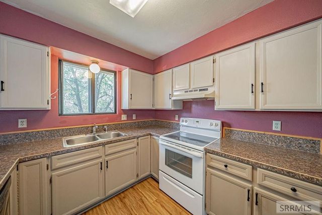 1985 Syringa Street, Pocatello, ID 83201