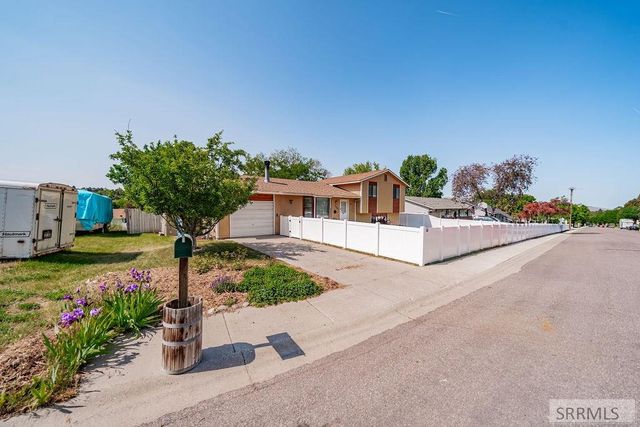 1985 Syringa Street, Pocatello, ID 83201