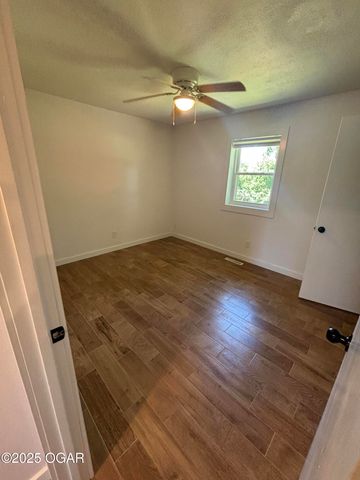 1501 South Street, Joplin, MO 64801