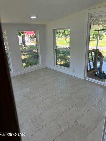 1501 South Street, Joplin, MO 64801