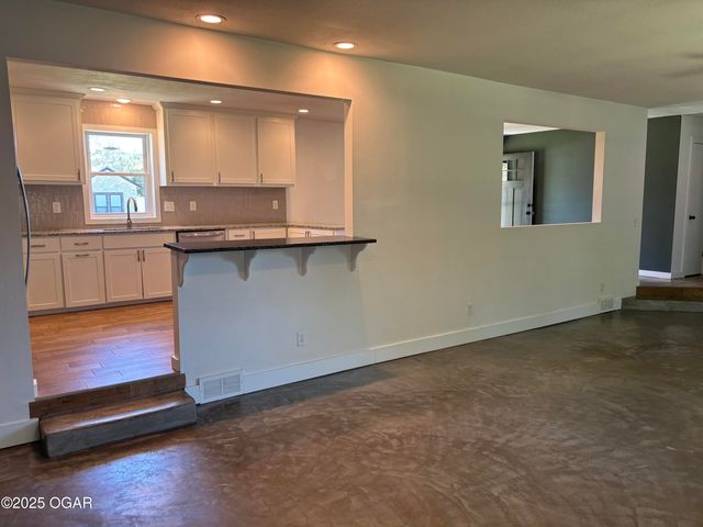 1501 South Street, Joplin, MO 64801