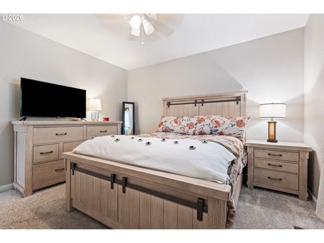 155 GRANDVIEW Ter, Longview, WA 98632