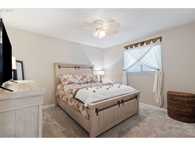 155 GRANDVIEW Ter, Longview, WA 98632