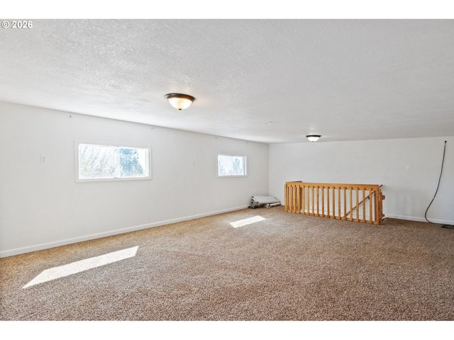 155 GRANDVIEW Ter, Longview, WA 98632