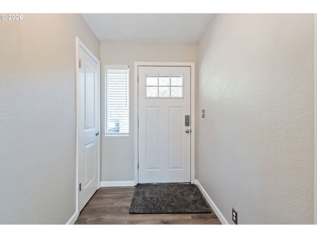 155 GRANDVIEW Ter, Longview, WA 98632