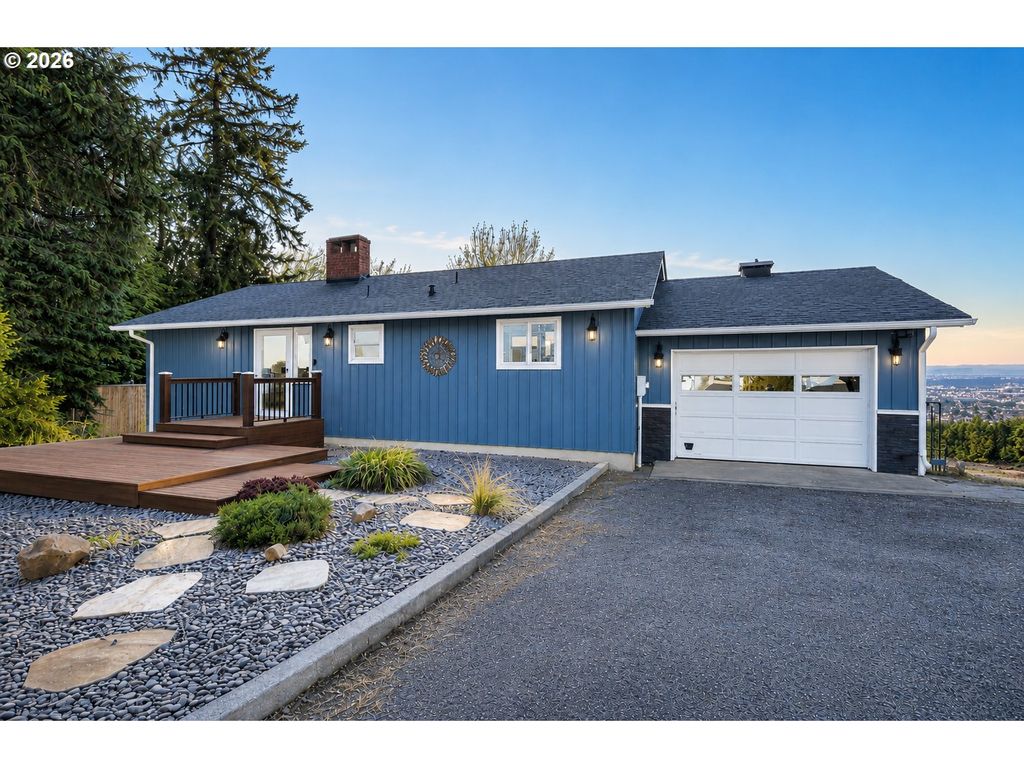 155 GRANDVIEW Ter, Longview, WA 98632