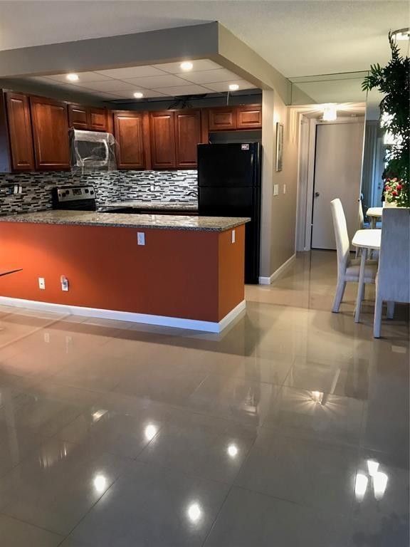 25 Newport B 25, Deerfield Beach, FL 33442