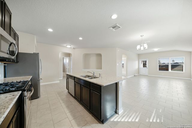 15502 Gray Catbird, San Antonio, TX 78253